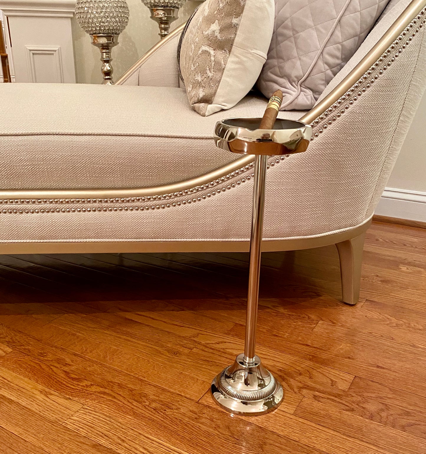 Decorative Aluminum Floor Stand Ashtray | Metal Outdoor Ashtray (DH10002)